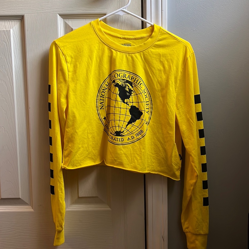 Long sleeve cropped t-shirt. Size Small. Yellow and black